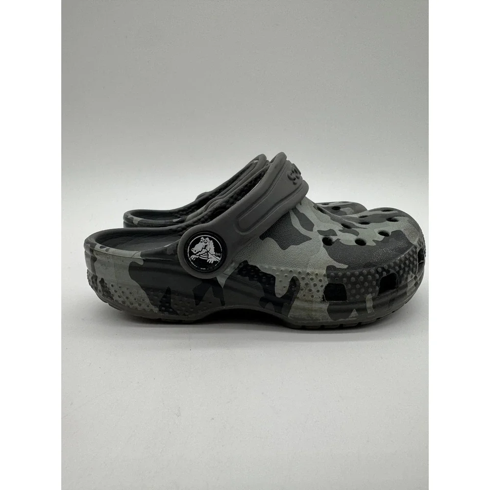 CROCS classic clogs